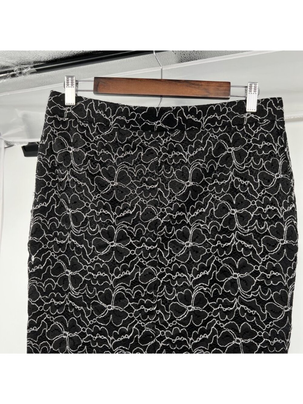 ELLE Womens Lace Pencil Skirt Black/White Pull On Knee Length Size 6 - Picture 3 of 6